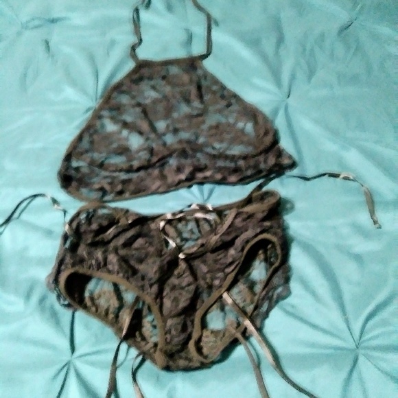 Lingerie bundle - Picture 5 of 8